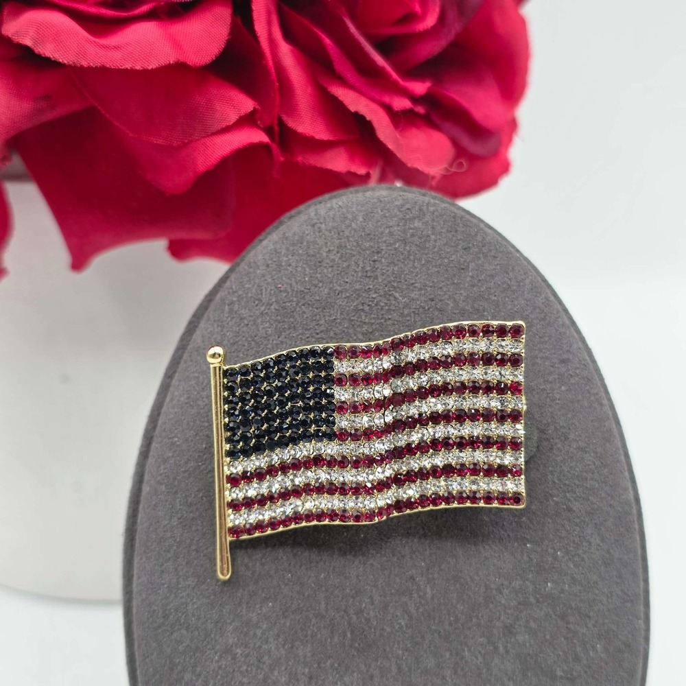 Rhinestone‎ American Flag Lapel Pin Brooch Patriotic USA Charm Jewelry Gold Tone